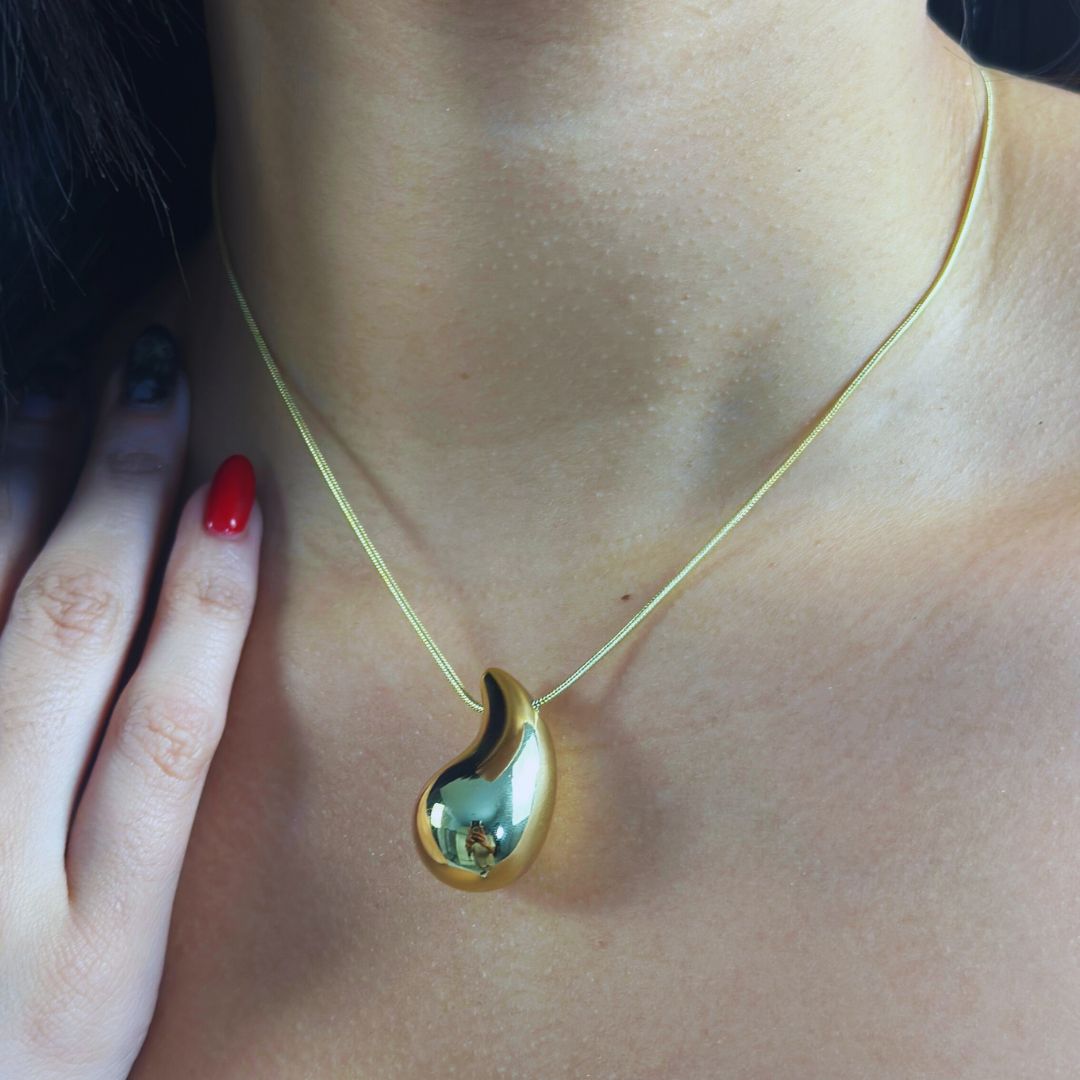 Perlenoir Light Gold Drop Pendant Necklace