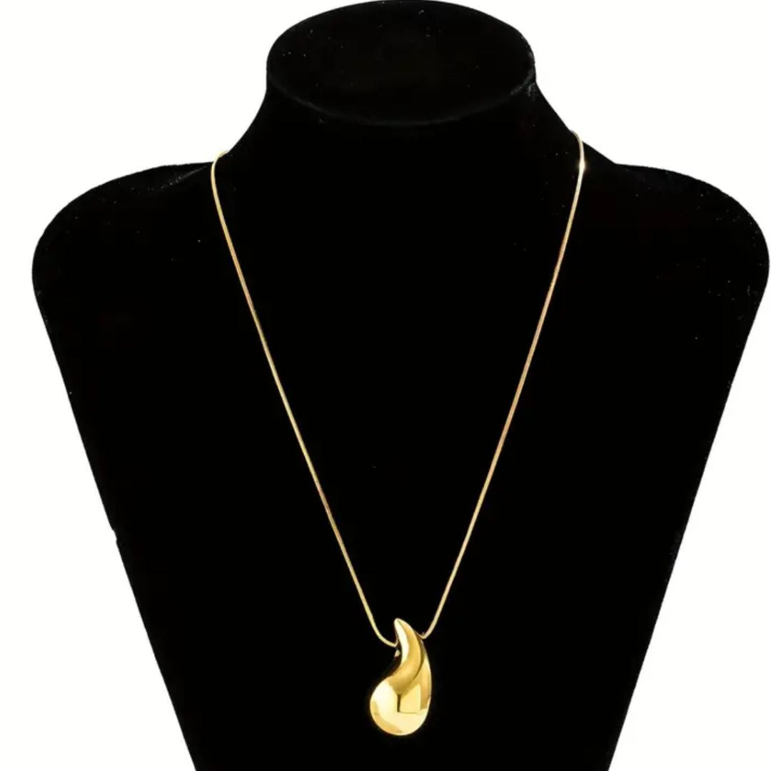 Perlenoir Light Gold Drop Pendant Necklace