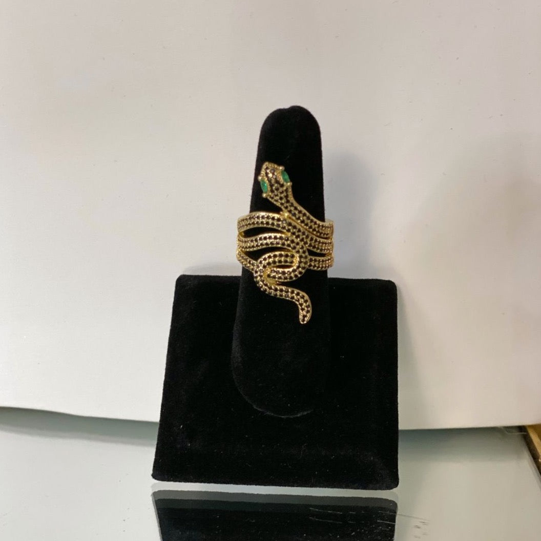 Malefica Snake Gold Ring